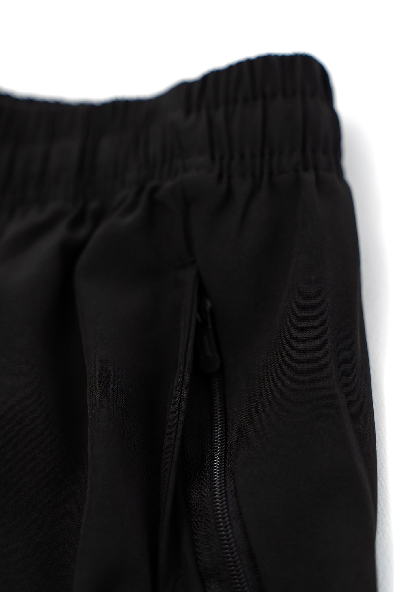 black gym shorts