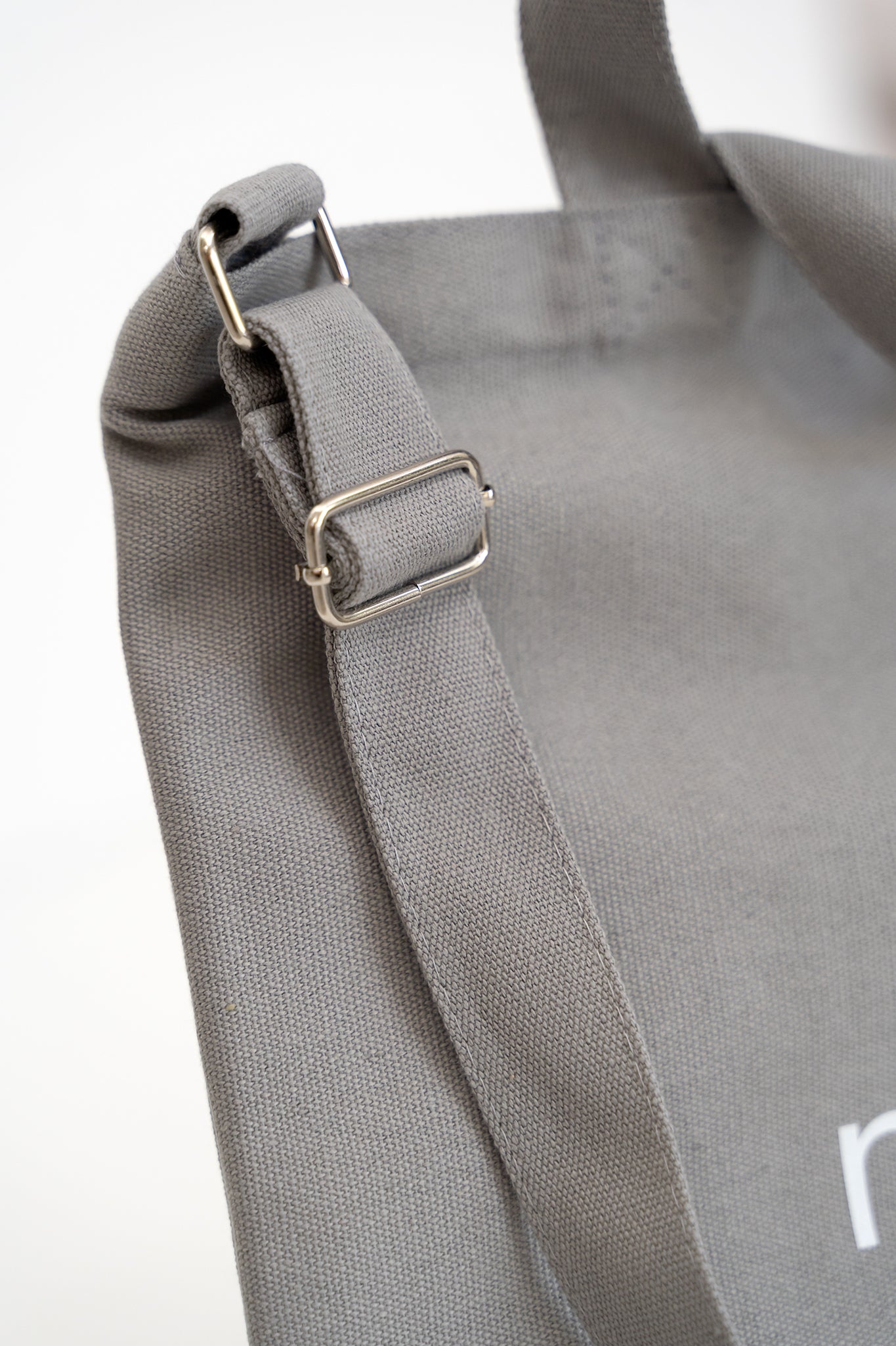 grey cotton tote bag – everyday carry with adjustable strap