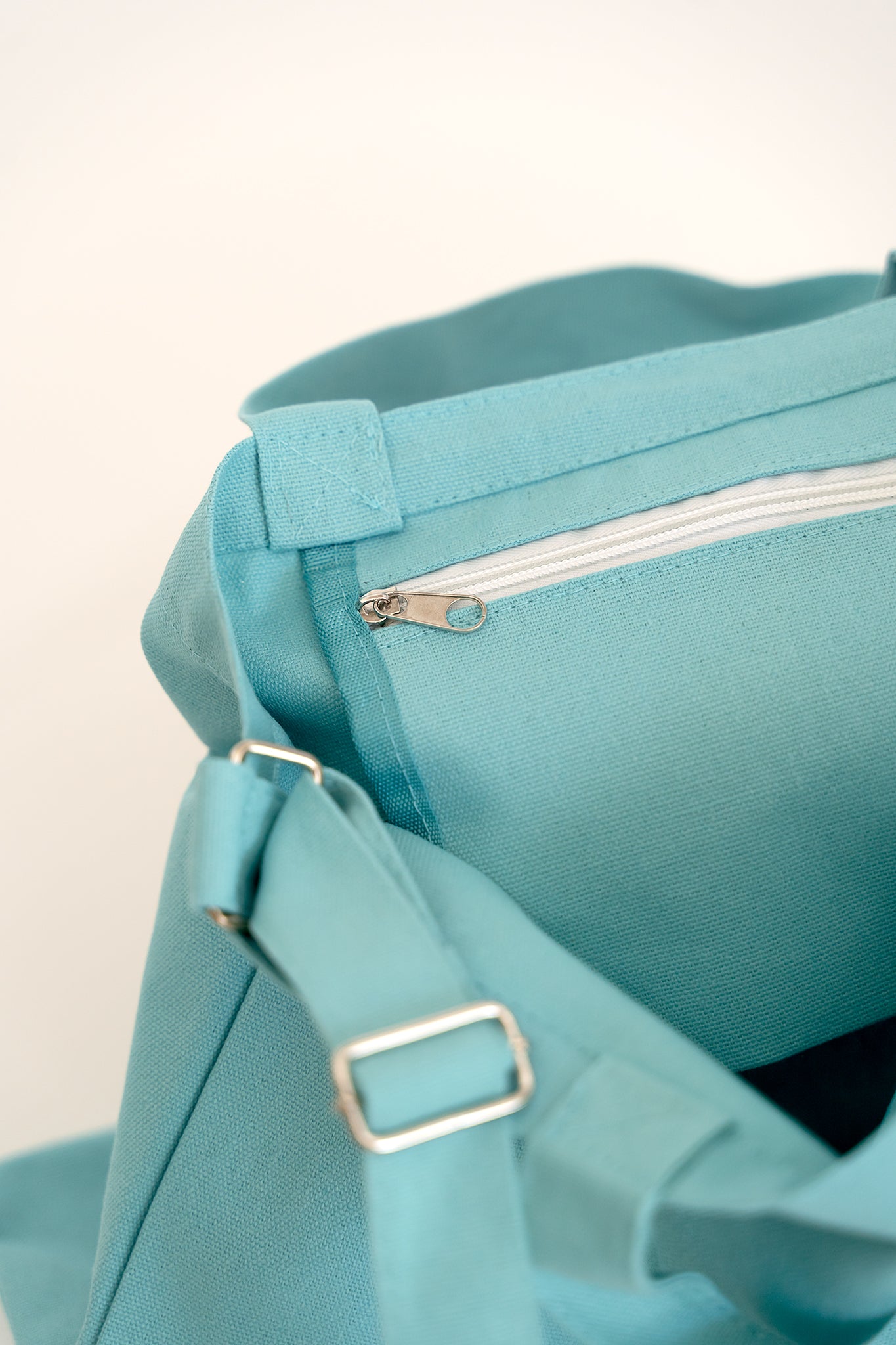 turquoise cotton tote bag – everyday carry with adjustable strap