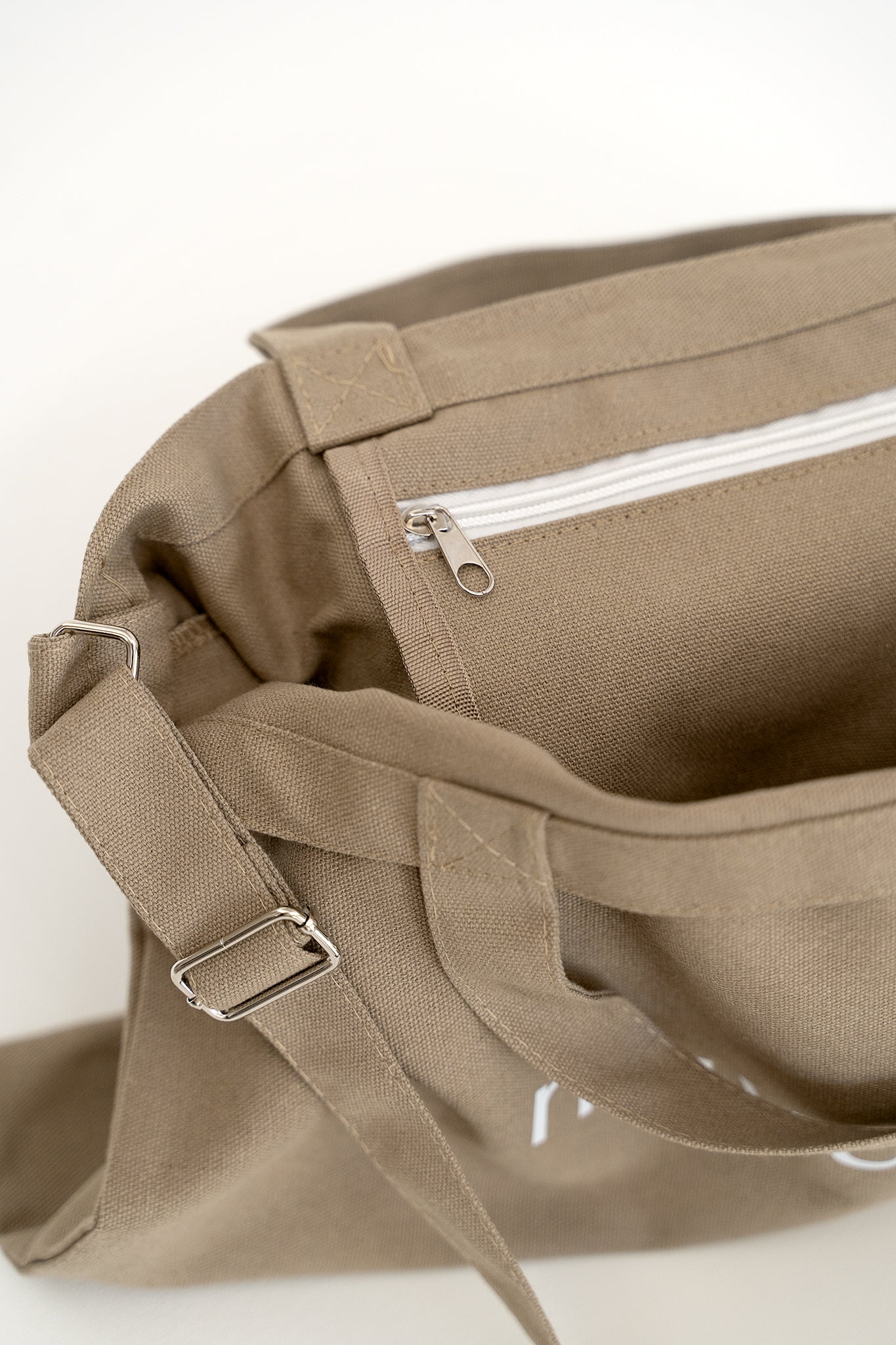 beige cotton tote bag – everyday carry with adjustable strap