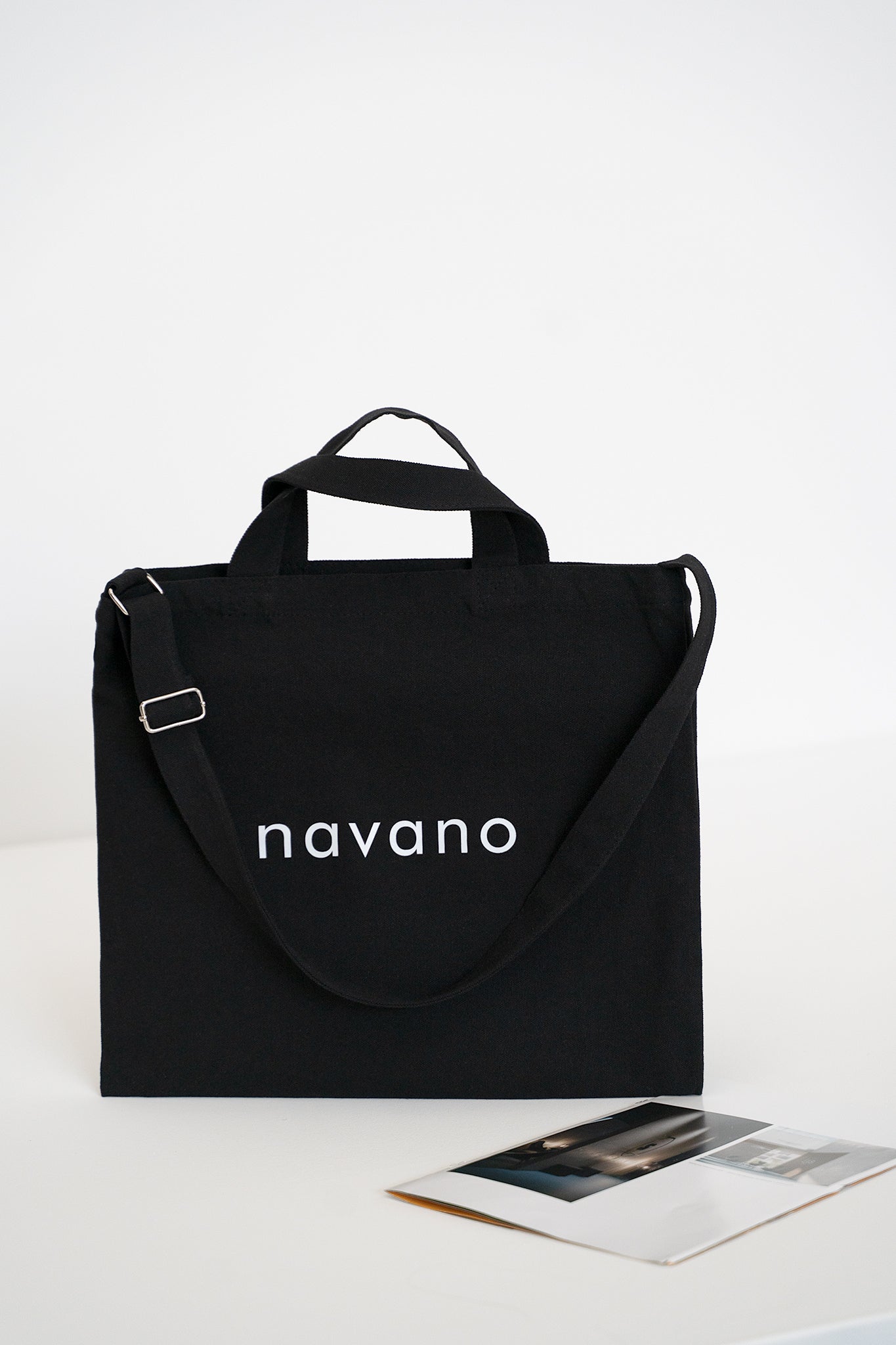 black cotton tote bag – everyday carry with adjustable strap