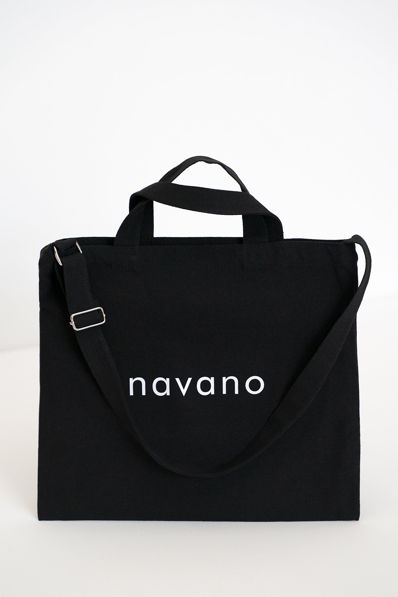 black cotton tote bag – everyday carry with adjustable strap