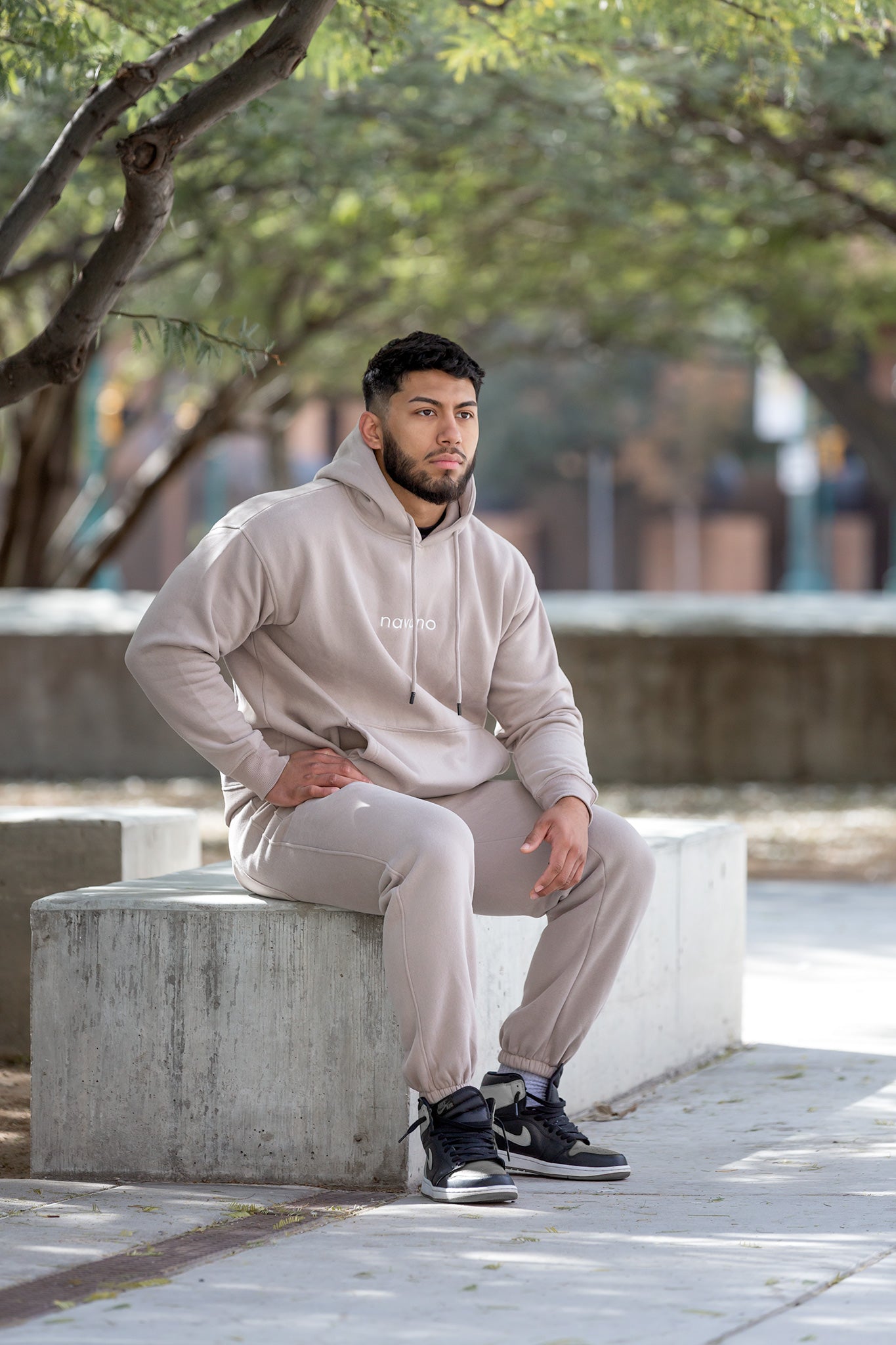 Beige joggers best sale and hoodie